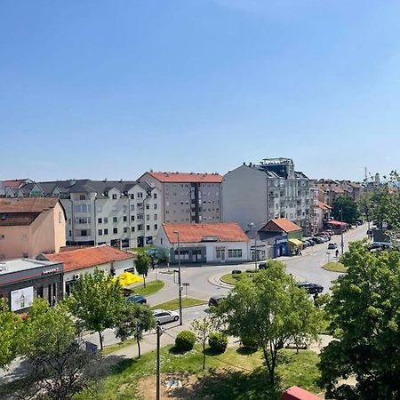 Penny Stan Na Dan Lägenhet Bijeljina Exteriör bild